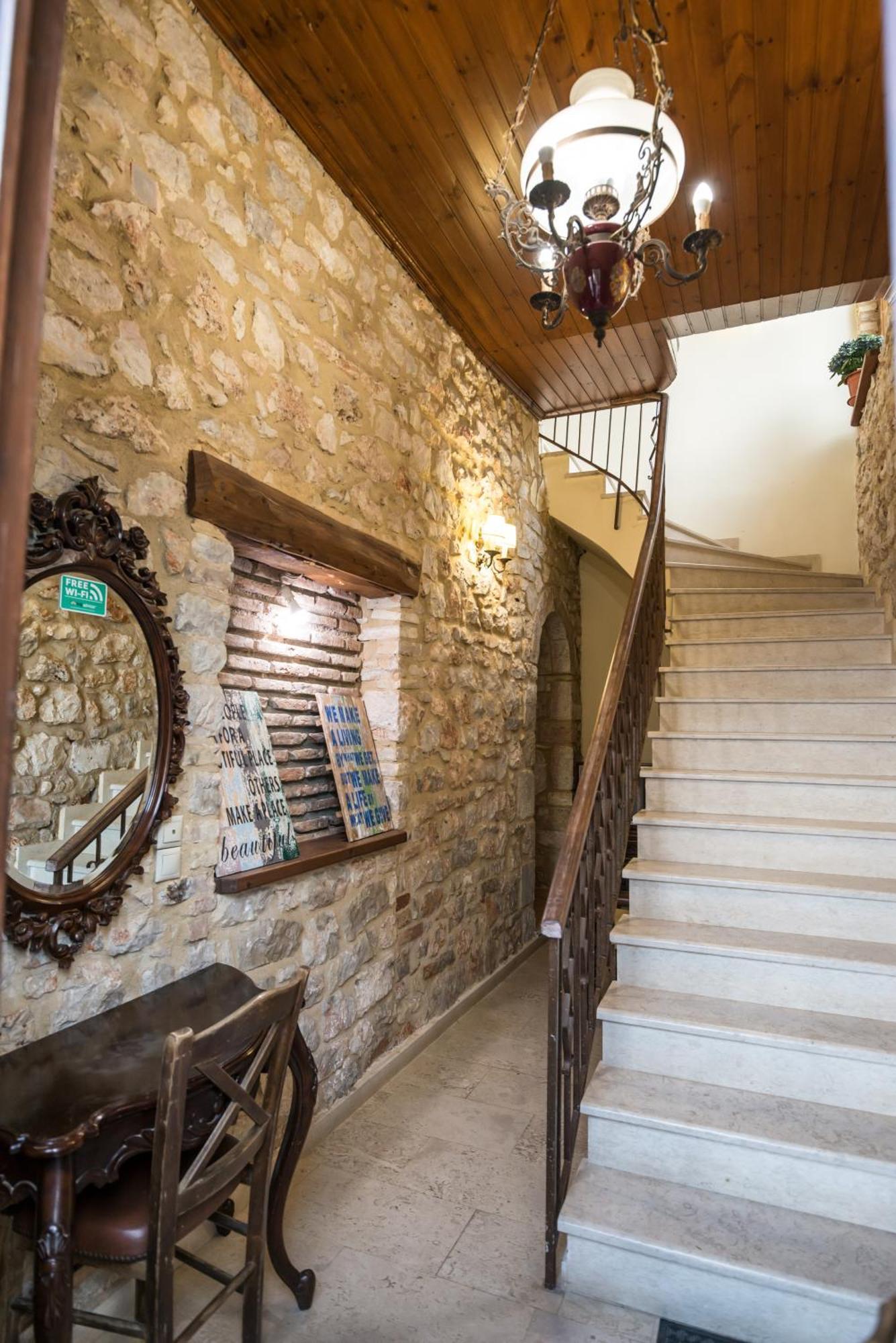 Seafront Stone Suites Vonitsa Exterior foto