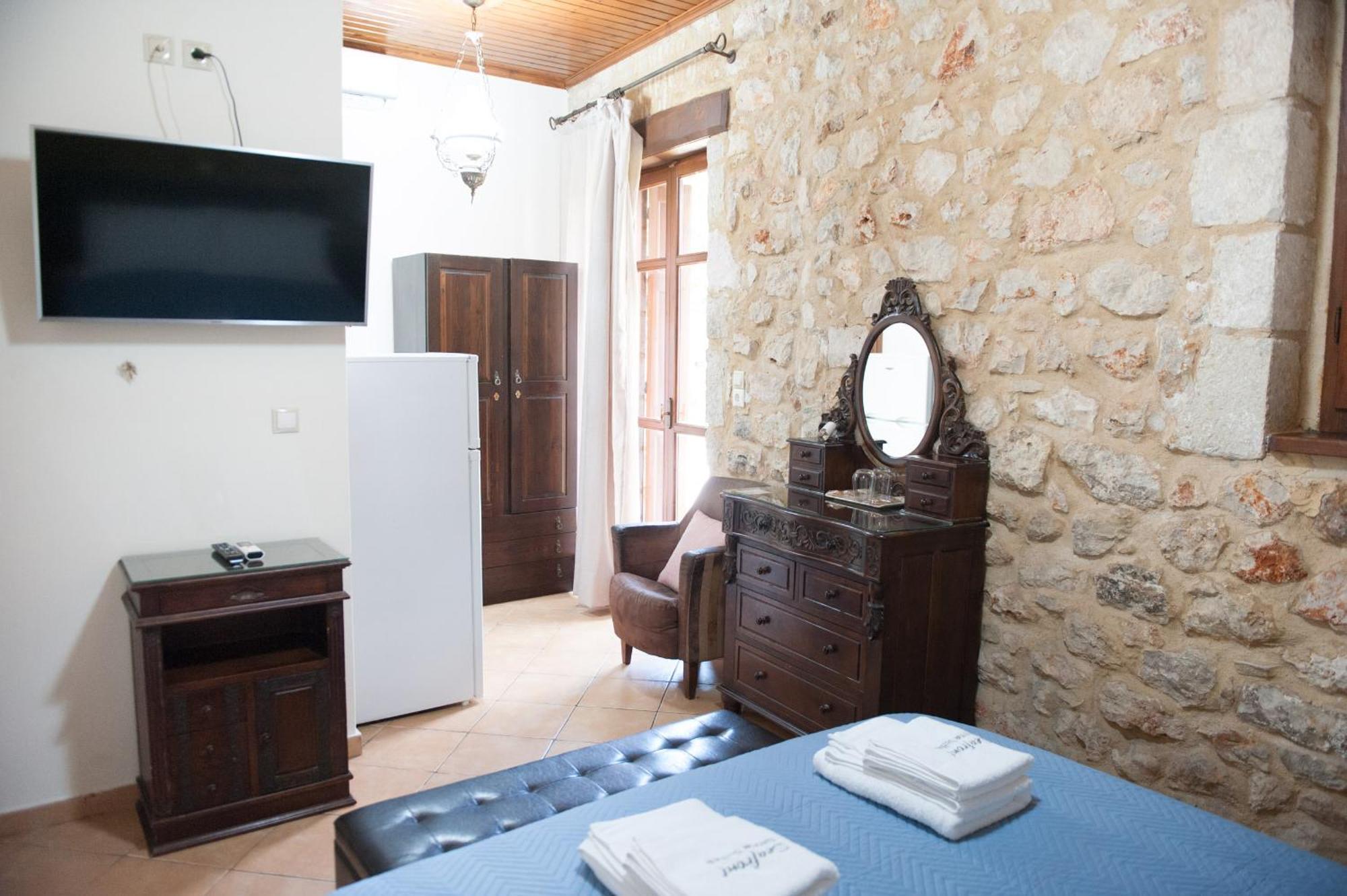 Seafront Stone Suites Vonitsa Exterior foto