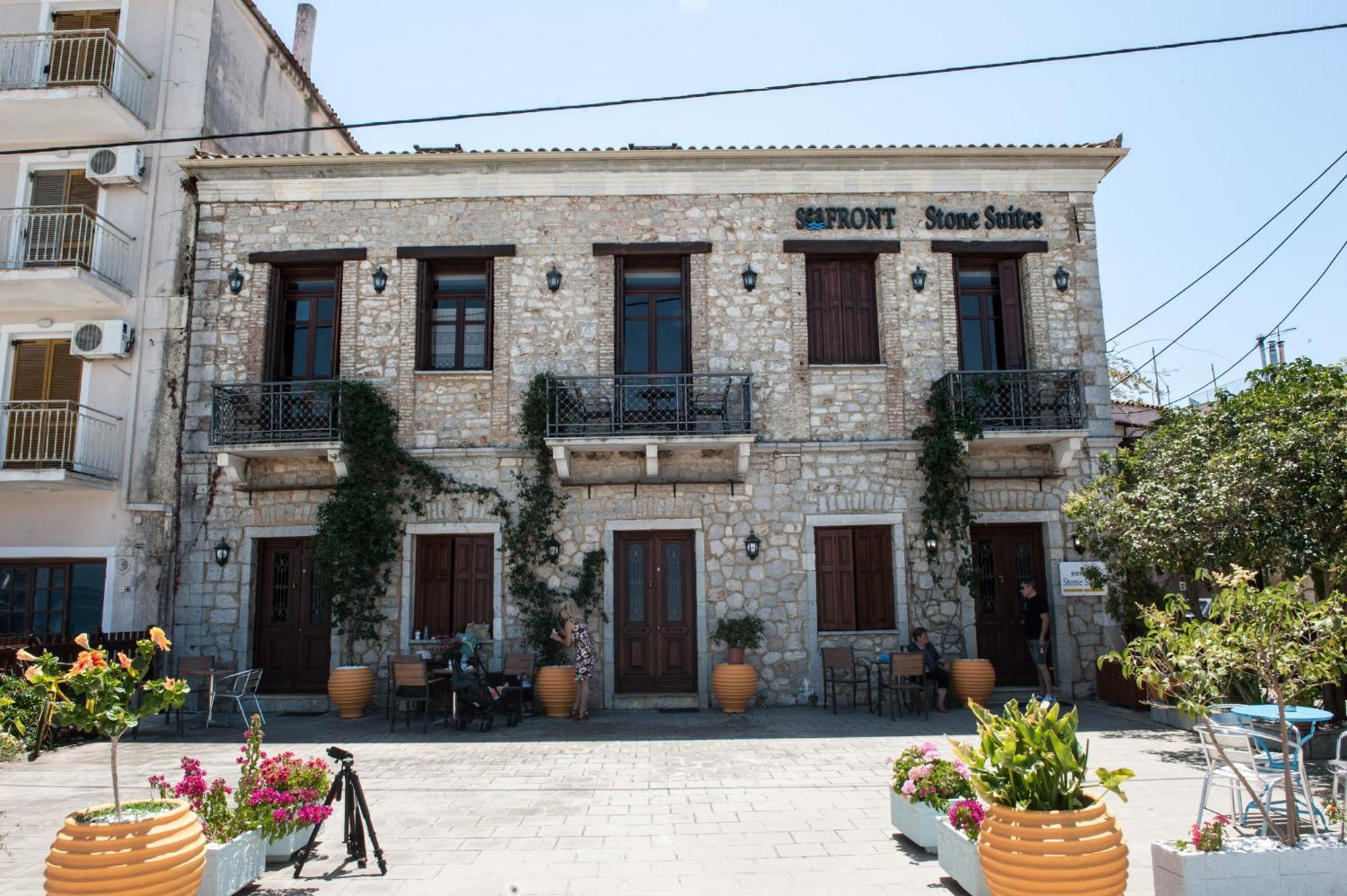 Seafront Stone Suites Vonitsa Exterior foto