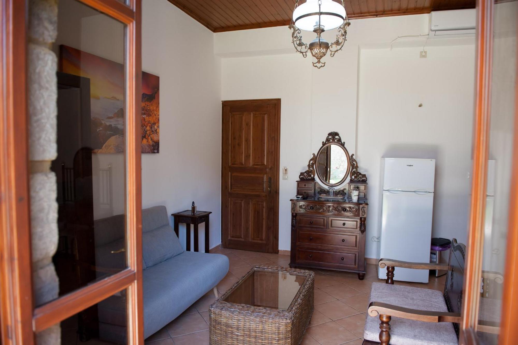 Seafront Stone Suites Vonitsa Exterior foto